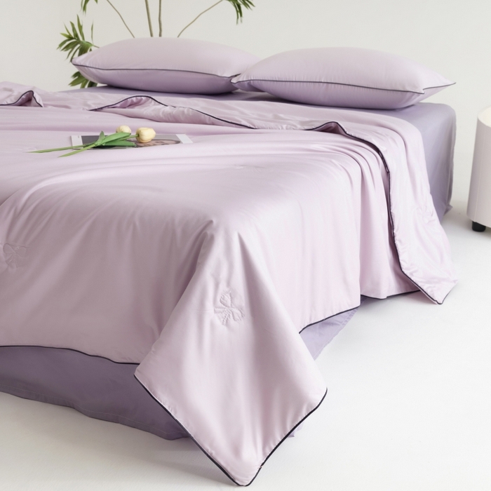 91家纺网 家纺一手货源 找家纺 汣沐生活 2025新款水洗真丝夏被夏被四件套 水雾紫+黛紫