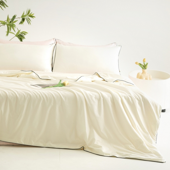 91家纺网 家纺一手货源 找家纺 汣沐生活 2025新款水洗真丝夏被夏被四件套 元气白桃+半熟蜜桃