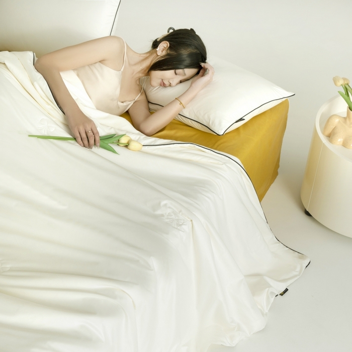 汣沐生活 2025新款水洗真丝夏被夏被四件套 元气白桃+姜黄