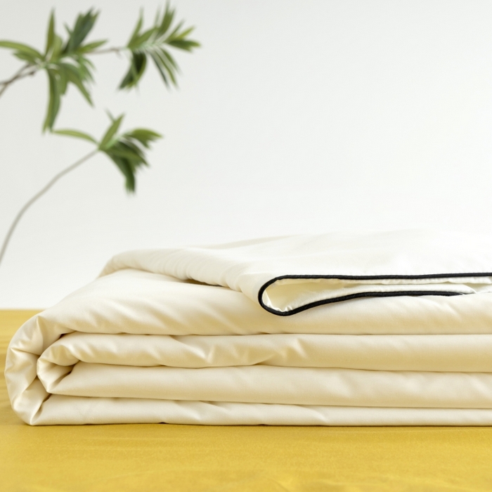 91家纺网 家纺一手货源 找家纺 汣沐生活 2025新款水洗真丝夏被夏被四件套 元气白桃+姜黄