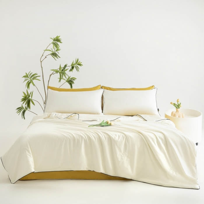 91家纺网 家纺一手货源 找家纺 汣沐生活 2025新款水洗真丝夏被夏被四件套 元气白桃+姜黄