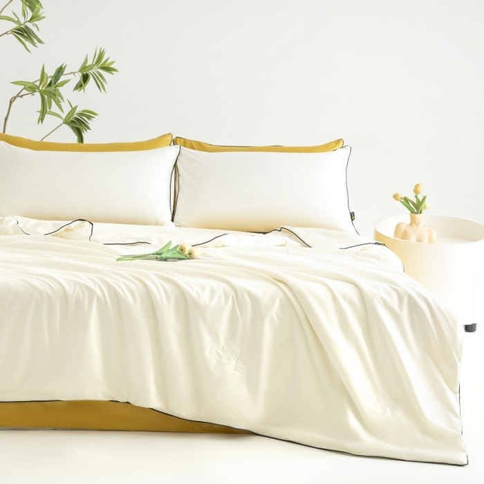 91家纺网 家纺一手货源 找家纺 汣沐生活 2025新款水洗真丝夏被夏被四件套 元气白桃+姜黄