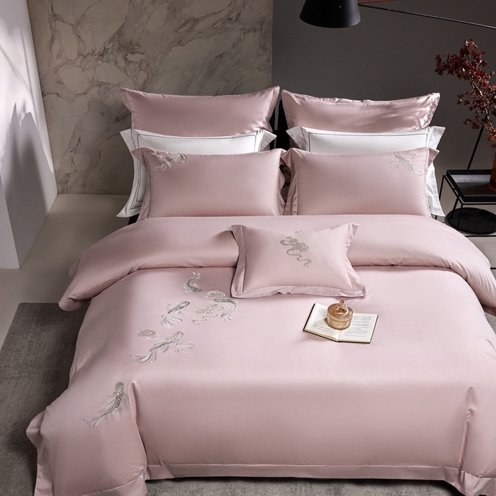 91家纺网 家纺一手货源 找家纺 时亿家居 2025新款超细旦天丝棉磨毛四件套-锦鲤系列 锦鲤-落照粉