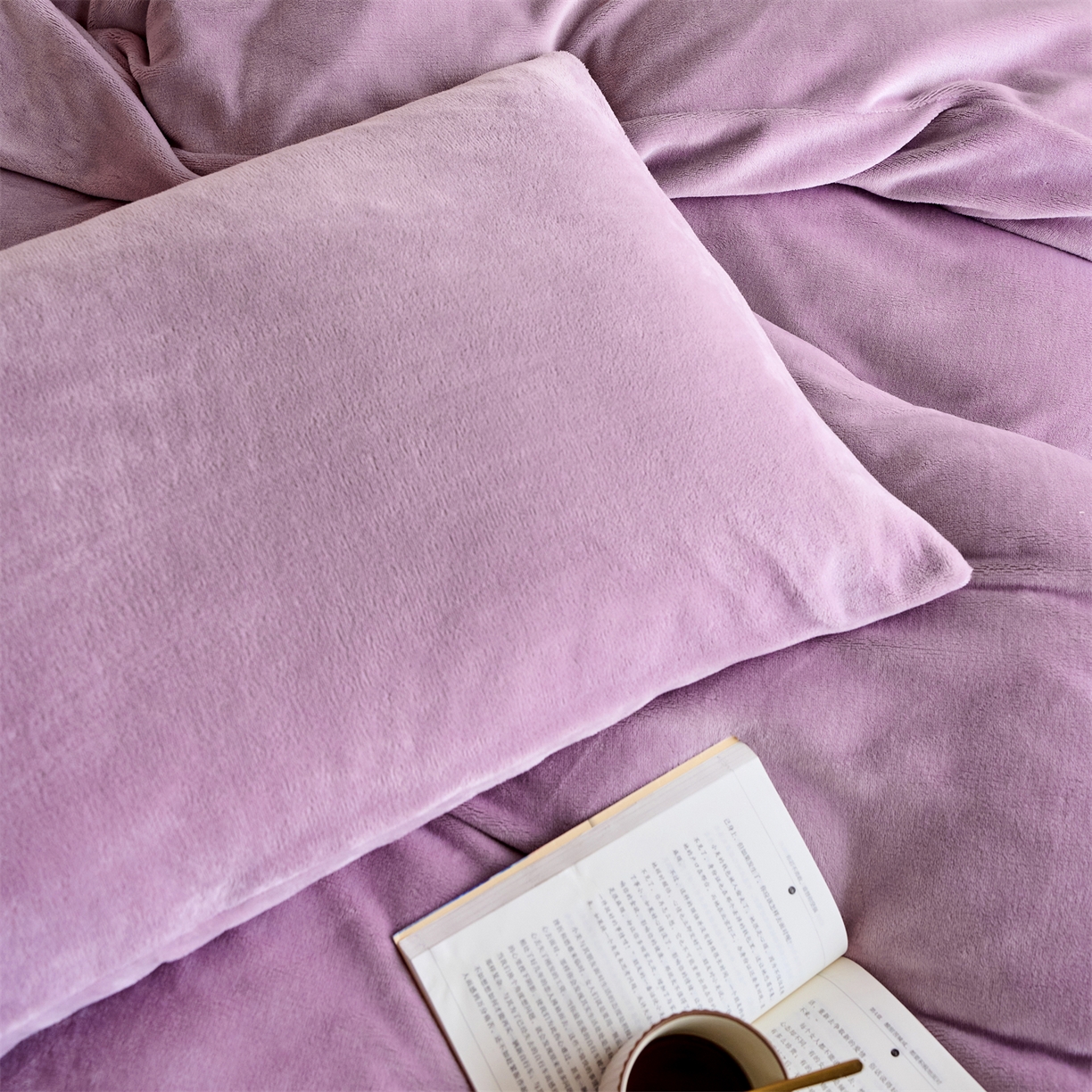 91家纺网 家纺一手货源 找家纺 兰紫橙家纺 2025新款简约纯色牛奶绒拉链款枕套 罗兰紫