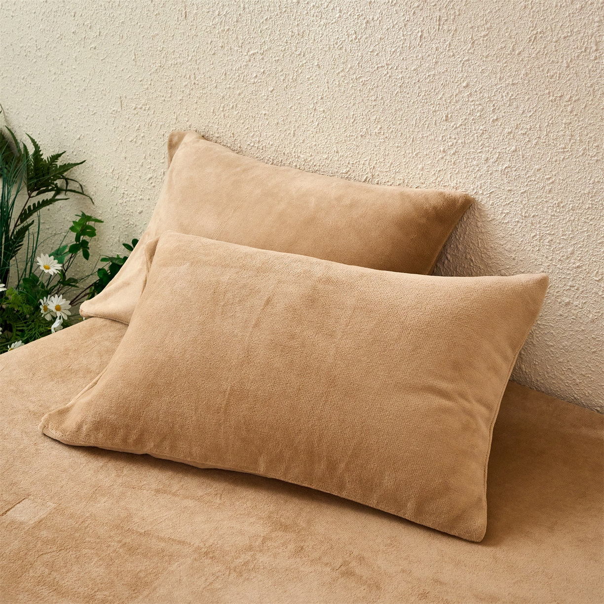 兰紫橙家纺 2025新款简约纯色牛奶绒拉链款枕套 奶油驼