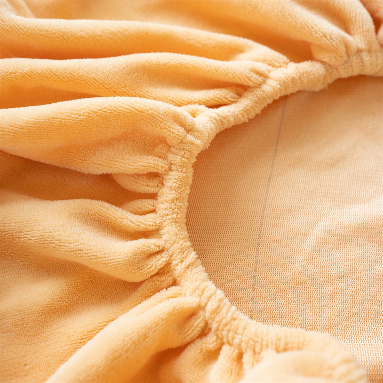 91家纺网 家纺一手货源 找家纺 兰紫橙家纺 2025新款简约纯色牛奶绒床笠系列 雏菊黄