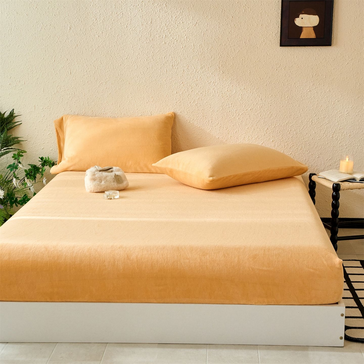 91家纺网 家纺一手货源 找家纺 兰紫橙家纺 2025新款简约纯色牛奶绒床笠系列 雏菊黄