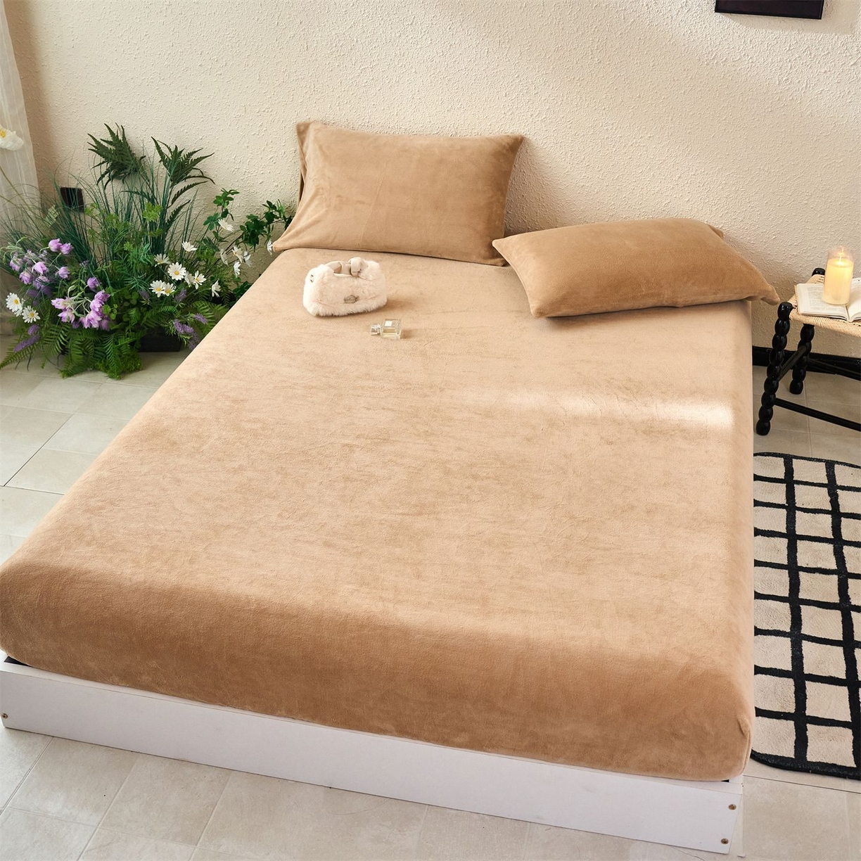 91家纺网 家纺一手货源 找家纺 兰紫橙家纺 2025新款简约纯色牛奶绒床笠系列 奶油驼