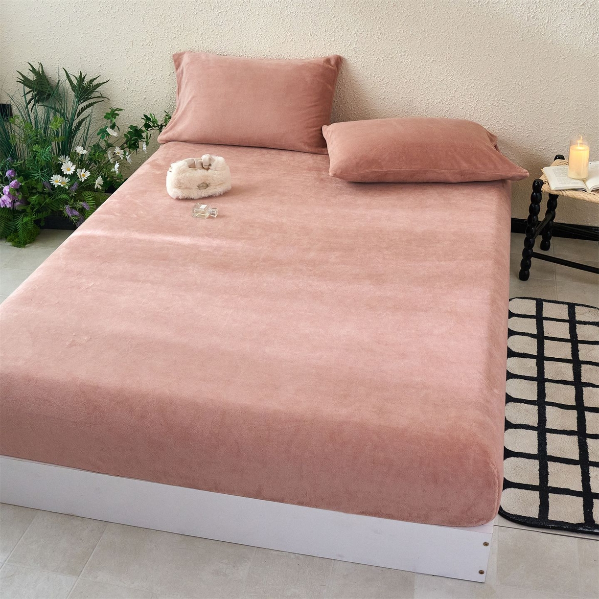 91家纺网 家纺一手货源 找家纺 兰紫橙家纺 2025新款简约纯色牛奶绒床笠系列 星柚粉