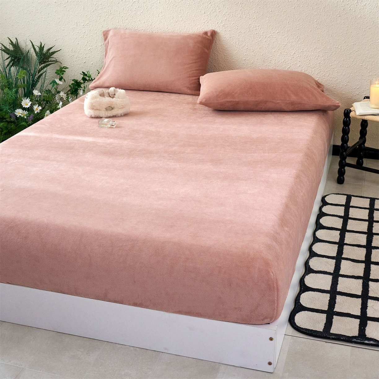 91家纺网 家纺一手货源 找家纺 兰紫橙家纺 2025新款简约纯色牛奶绒床笠系列 星柚粉