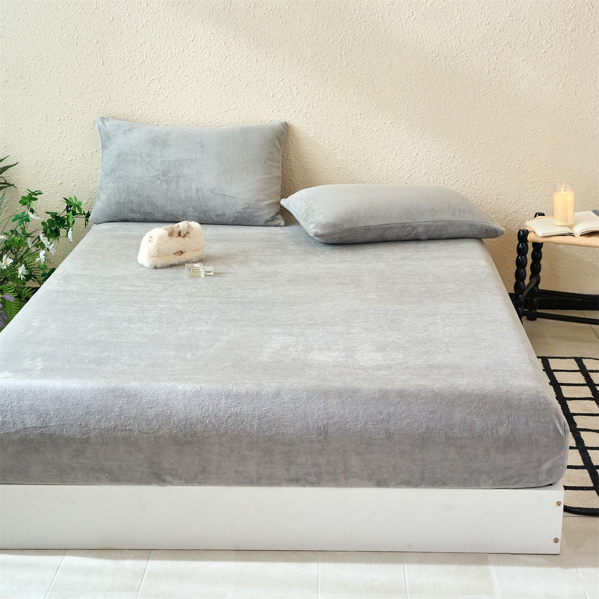 91家纺网 家纺一手货源 找家纺 兰紫橙家纺 2025新款简约纯色牛奶绒床笠系列 绅士灰