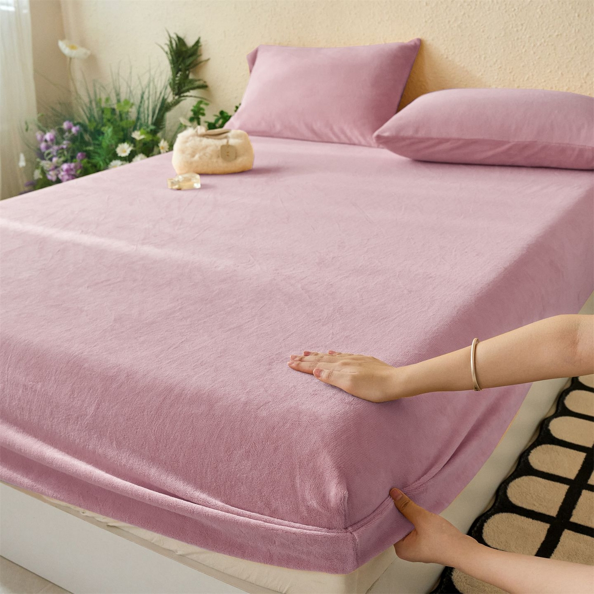 91家纺网 家纺一手货源 找家纺 兰紫橙家纺 2025新款简约纯色牛奶绒床笠系列 罗兰紫