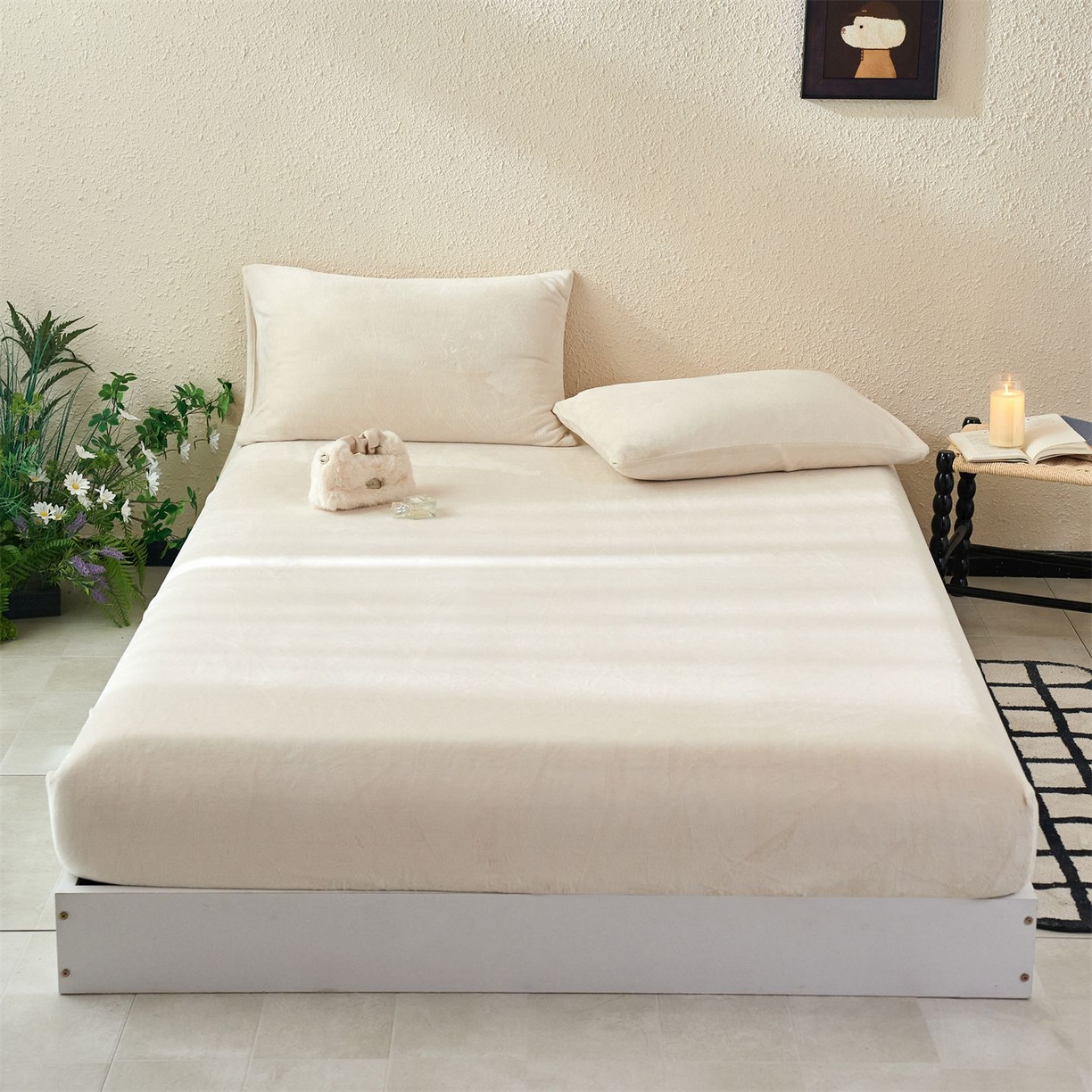 兰紫橙家纺 2025新款简约纯色牛奶绒床笠系列 奶昔白