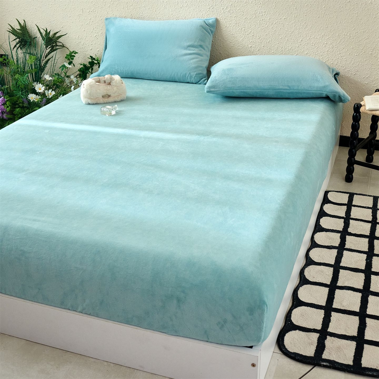 91家纺网 家纺一手货源 找家纺 兰紫橙家纺 2025新款简约纯色牛奶绒床笠系列 浅星蓝