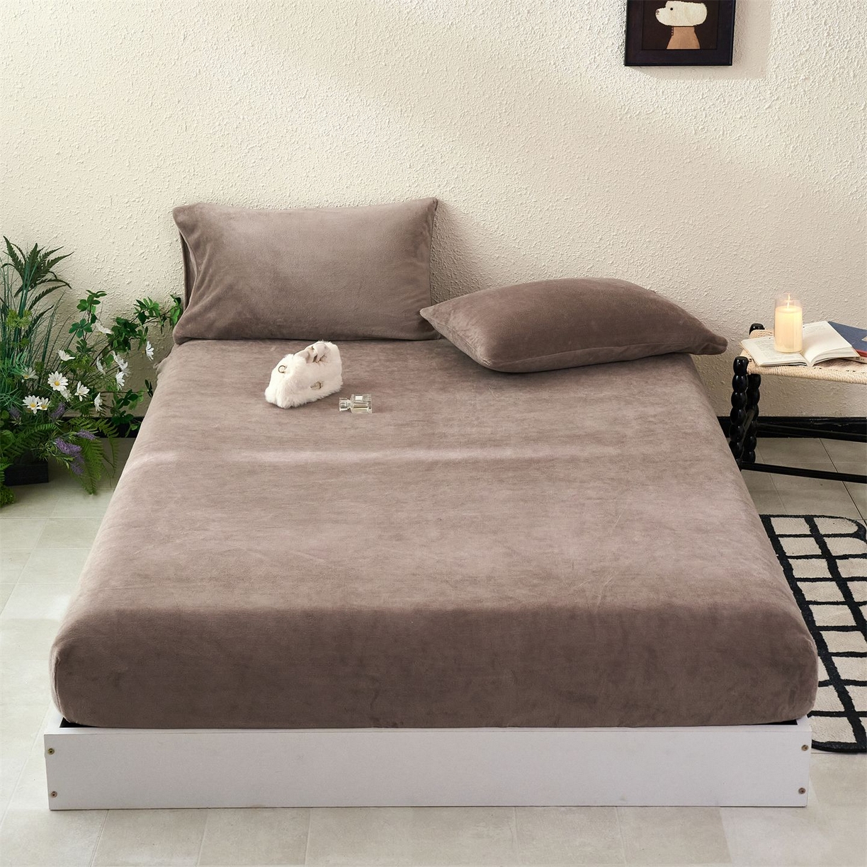 兰紫橙家纺 2025新款简约纯色牛奶绒床笠系列 摩卡棕