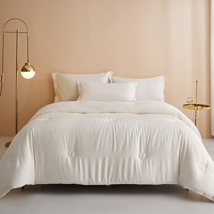 91家纺网 家纺一手货源 找家纺 （总）纪梵茜 蚕丝被和羽绒被皮革包装 高端包装袋  高端冬被和子母被专用