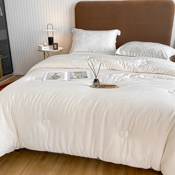 91家纺网 家纺一手货源 找家纺 （总）纪梵茜 2025新款蚕蛹蛋白大豆被子 高端提花加厚冬被春秋被芯四季通用