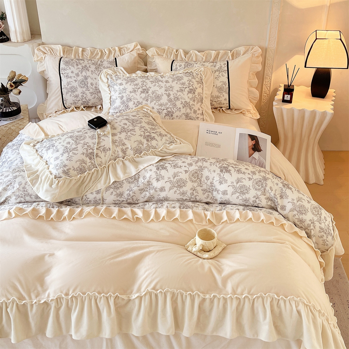 91家纺网 家纺一手货源 找家纺 （总）奥裕家纺 202新款全棉双层纱加绒法式美拉德雕花绒四件套-安妮