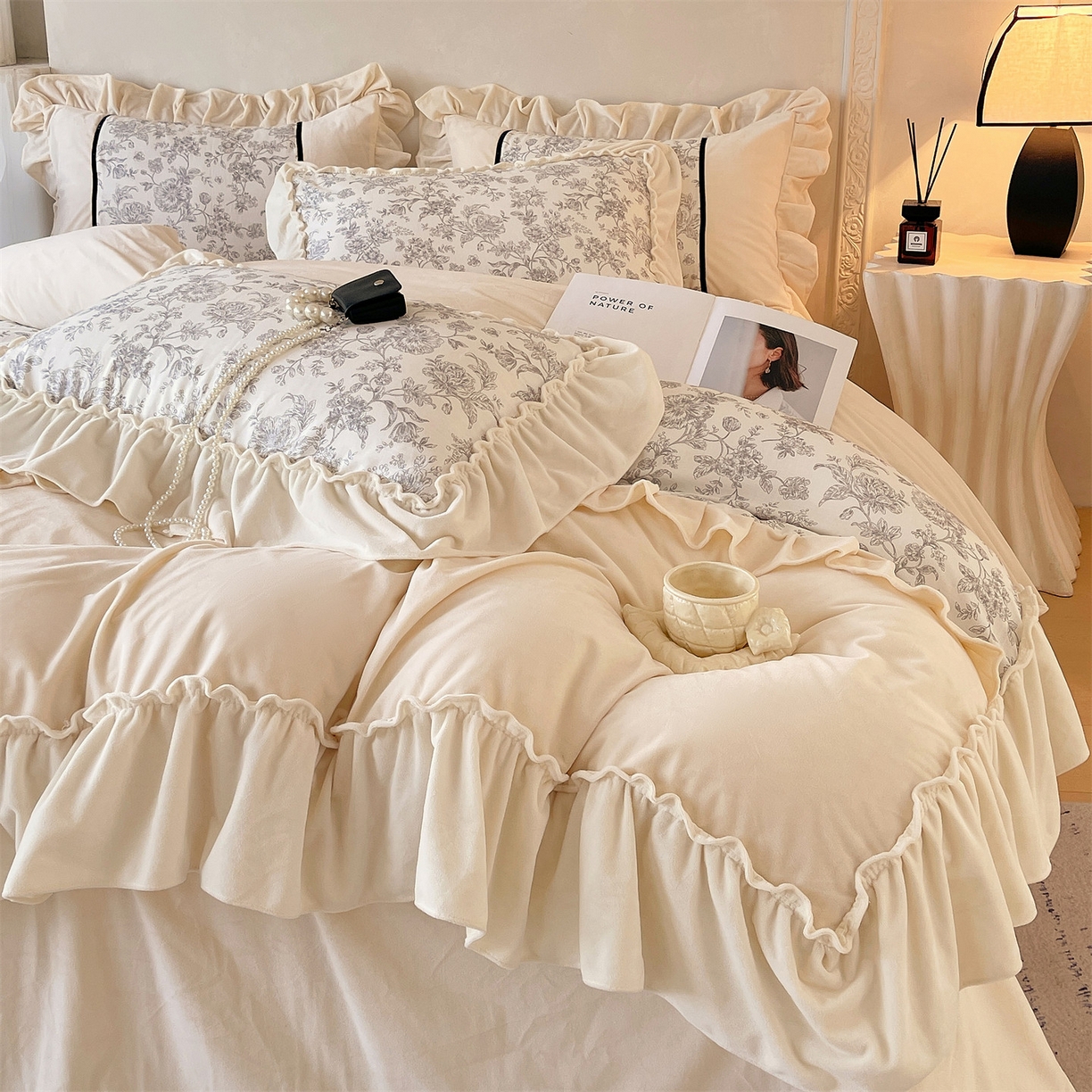 91家纺网 家纺一手货源 找家纺 （总）奥裕家纺 202新款全棉双层纱加绒法式美拉德雕花绒四件套-安妮