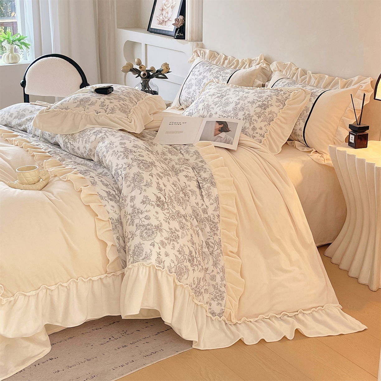 91家纺网 家纺一手货源 找家纺 （总）奥裕家纺 202新款全棉双层纱加绒法式美拉德雕花绒四件套-安妮