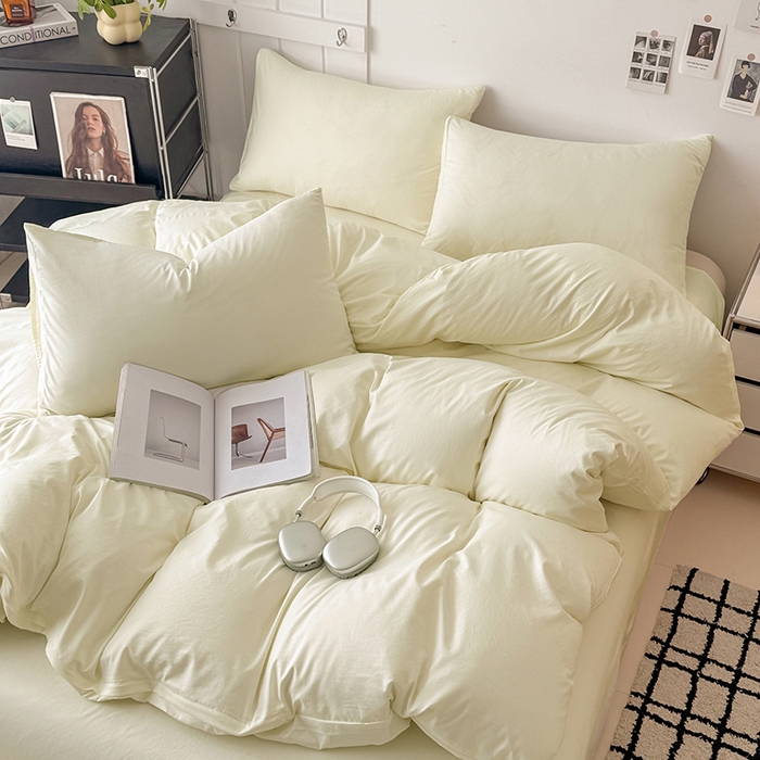 91家纺网 家纺一手货源 找家纺 汣沐生活 2025新款化纤纯色四件套系列 芝士布丁