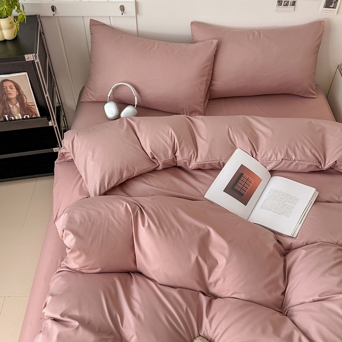 91家纺网 家纺一手货源 找家纺 汣沐生活 2025新款化纤纯色四件套系列 柔雾粉