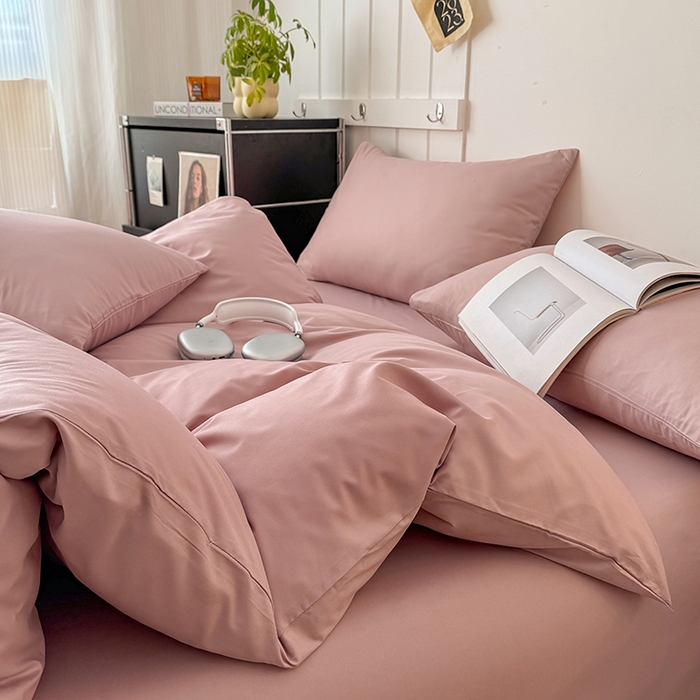 91家纺网 家纺一手货源 找家纺 汣沐生活 2025新款化纤纯色四件套系列 柔雾粉