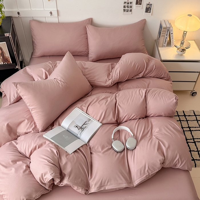 91家纺网 家纺一手货源 找家纺 汣沐生活 2025新款化纤纯色四件套系列 柔雾粉