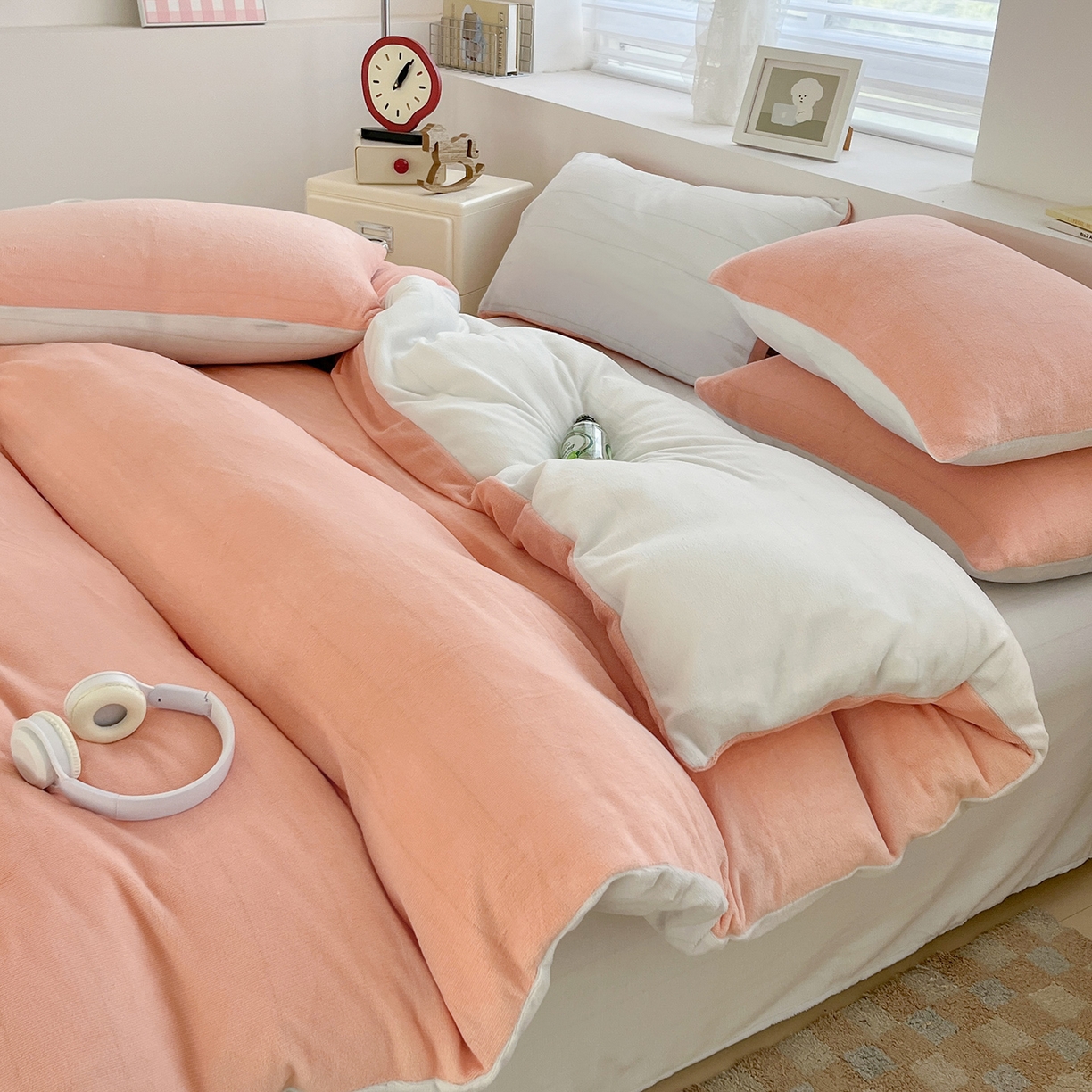 91家纺网 家纺一手货源 找家纺 汣沐生活 2025新款牛奶绒双拼四件套系列 橘调芋泥