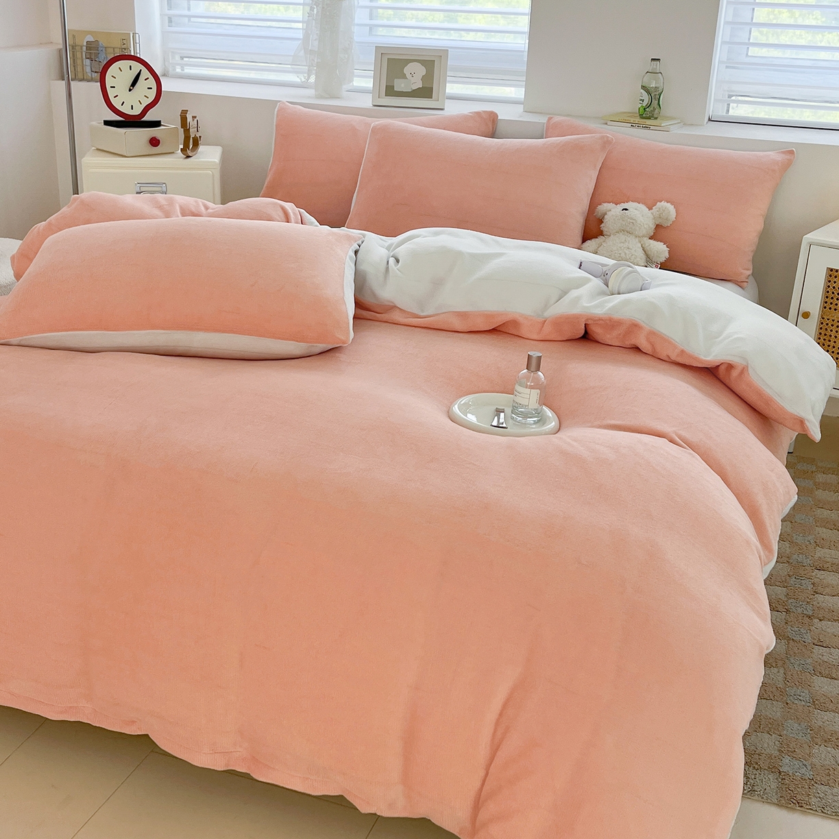 91家纺网 家纺一手货源 找家纺 汣沐生活 2025新款牛奶绒双拼四件套系列 橘调芋泥