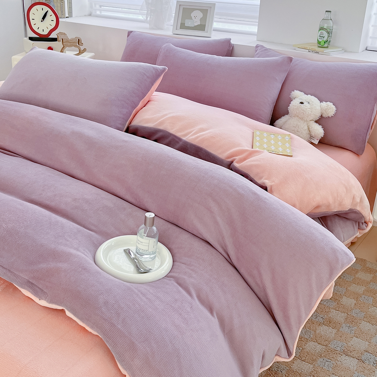 91家纺网 家纺一手货源 找家纺 汣沐生活 2025新款牛奶绒双拼四件套系列 紫莓甜梦