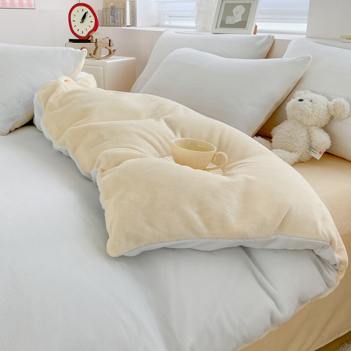 91家纺网 家纺一手货源 找家纺 汣沐生活 2025新款牛奶绒双拼四件套系列 海盐芝士