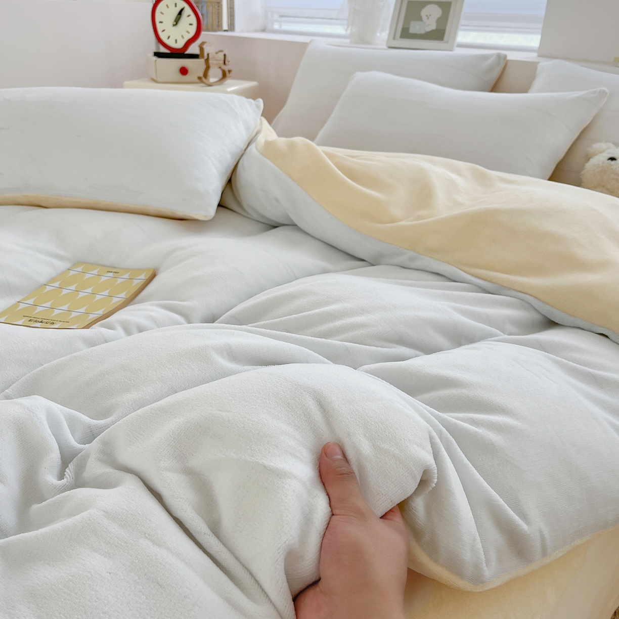 91家纺网 家纺一手货源 找家纺 汣沐生活 2025新款牛奶绒双拼四件套系列 海盐芝士