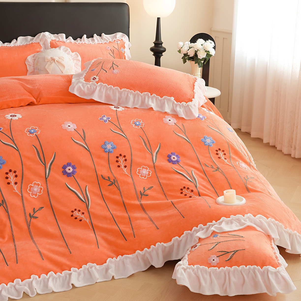 91家纺网 家纺一手货源 找家纺 （总）孟鑫家纺 2025新款230克高克重韩版毛巾绣牛奶绣花四件套床单床盖款被套-花香四溢