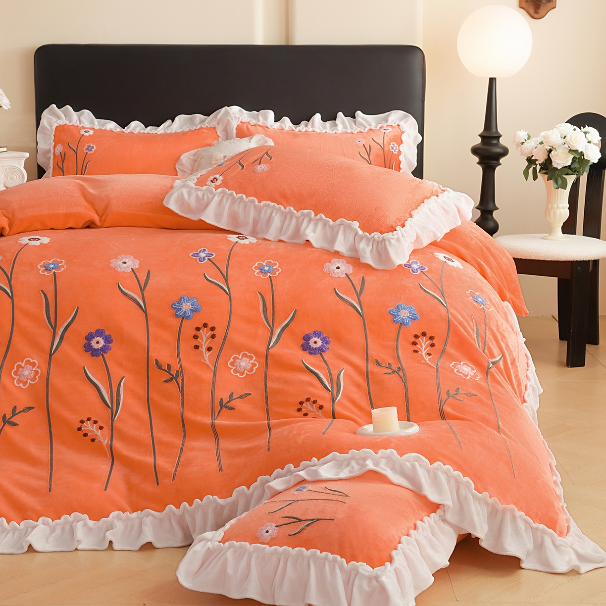 91家纺网 家纺一手货源 找家纺 （总）孟鑫家纺 2025新款230克高克重韩版毛巾绣牛奶绣花四件套床单床盖款被套-花香四溢