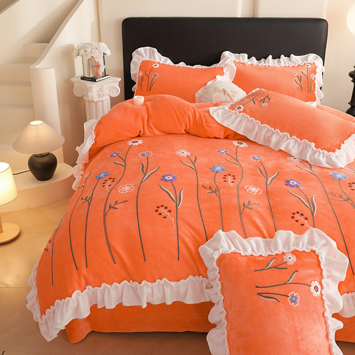 91家纺网 家纺一手货源 找家纺 （总）孟鑫家纺 2025新款230克高克重韩版毛巾绣牛奶绣花四件套床单床盖款被套-花香四溢