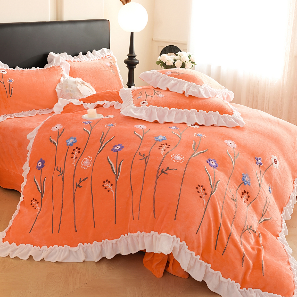 91家纺网 家纺一手货源 找家纺 （总）孟鑫家纺 2025新款230克高克重韩版毛巾绣牛奶绣花四件套床单床盖款被套-花香四溢