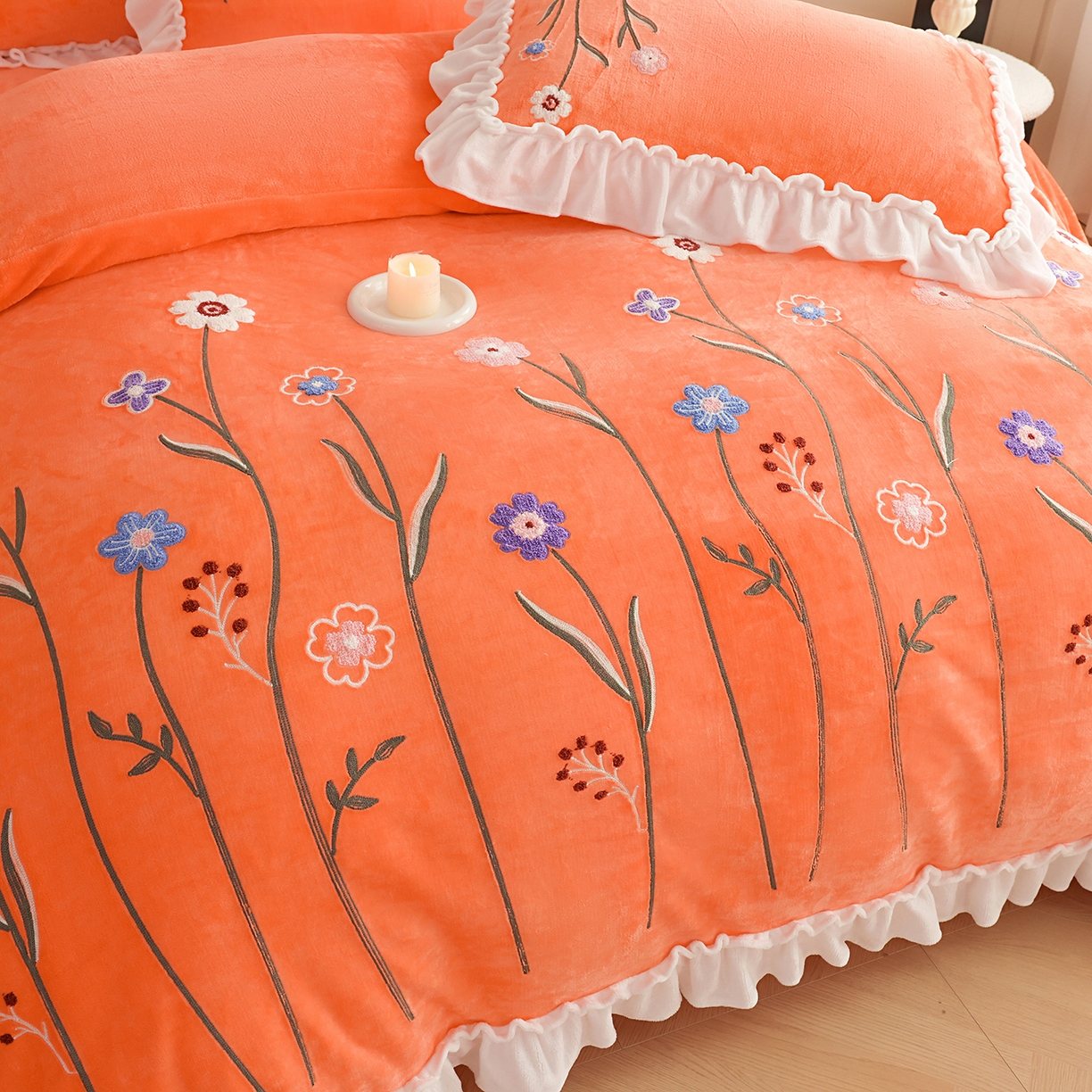 91家纺网 家纺一手货源 找家纺 （总）孟鑫家纺 2025新款230克高克重韩版毛巾绣牛奶绣花四件套床单床盖款被套-花香四溢