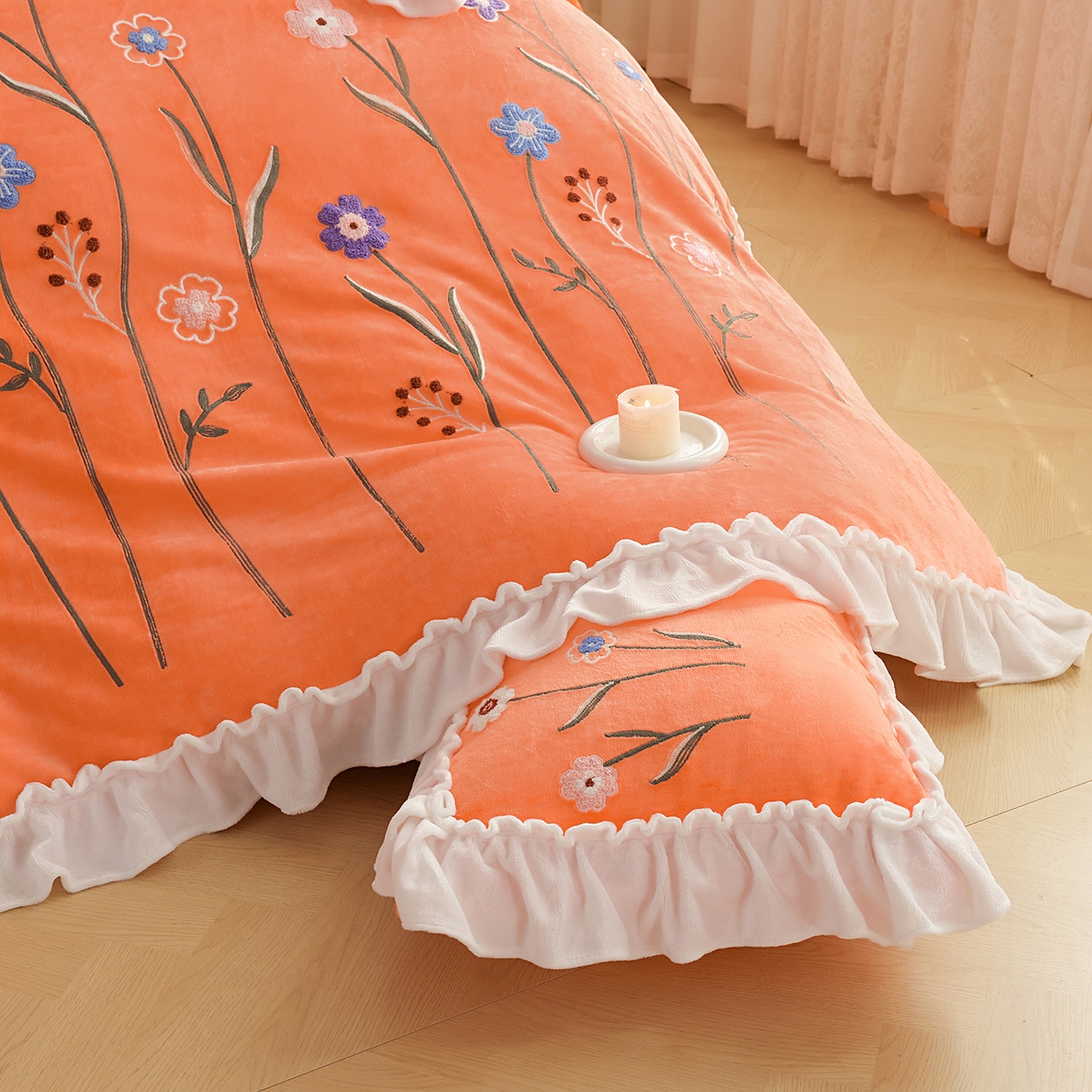 91家纺网 家纺一手货源 找家纺 孟鑫家纺 2025新款230克高克重韩版毛巾绣牛奶绣花四件套床单床盖款被套-花香四溢 花香四溢-艾玛橙