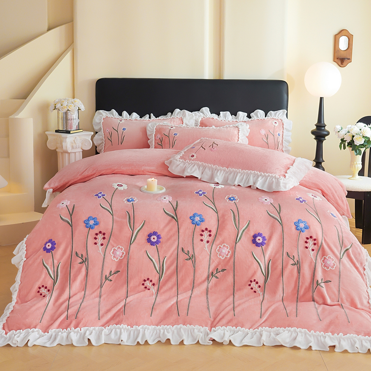 91家纺网 家纺一手货源 找家纺 孟鑫家纺 2025新款230克高克重韩版毛巾绣牛奶绣花四件套床单床盖款被套-花香四溢 花香四溢-豆沙