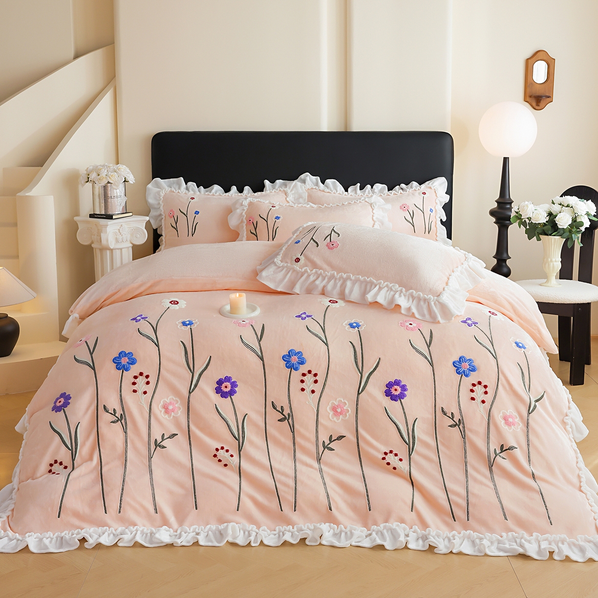 91家纺网 家纺一手货源 找家纺 孟鑫家纺 2025新款230克高克重韩版毛巾绣牛奶绣花四件套床单床盖款被套-花香四溢 花香四溢-粉玉