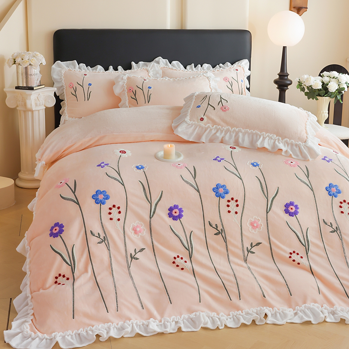 91家纺网 家纺一手货源 找家纺 孟鑫家纺 2025新款230克高克重韩版毛巾绣牛奶绣花四件套床单床盖款被套-花香四溢 花香四溢-粉玉