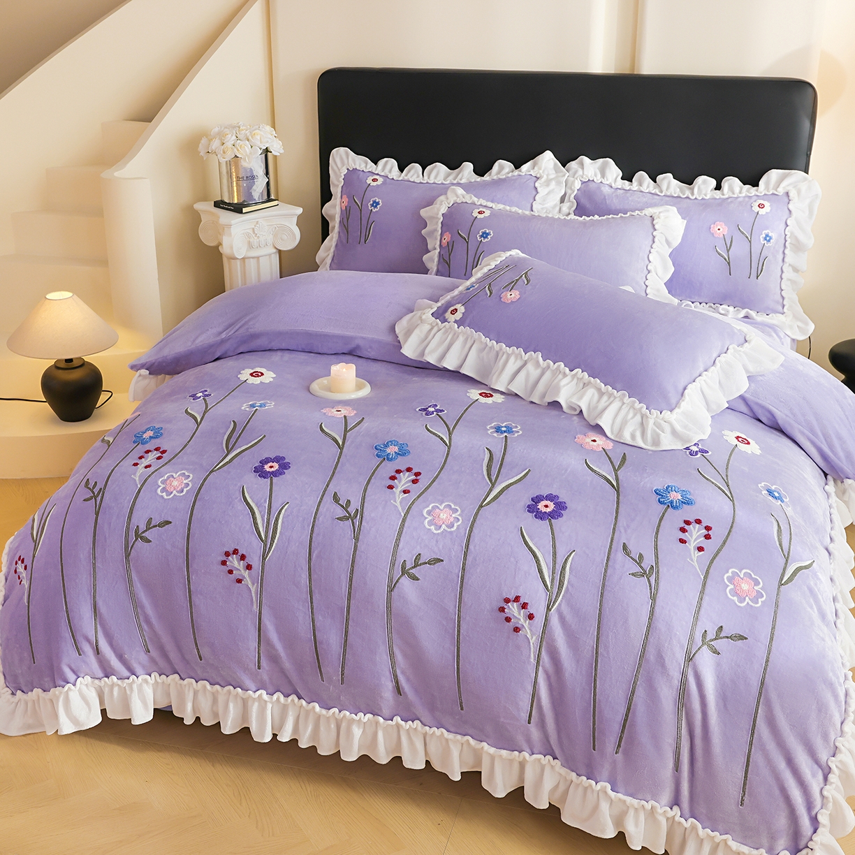 91家纺网 家纺一手货源 找家纺 孟鑫家纺 2025新款230克高克重韩版毛巾绣牛奶绣花四件套床单床盖款被套-花香四溢 花香四溢-千夏紫