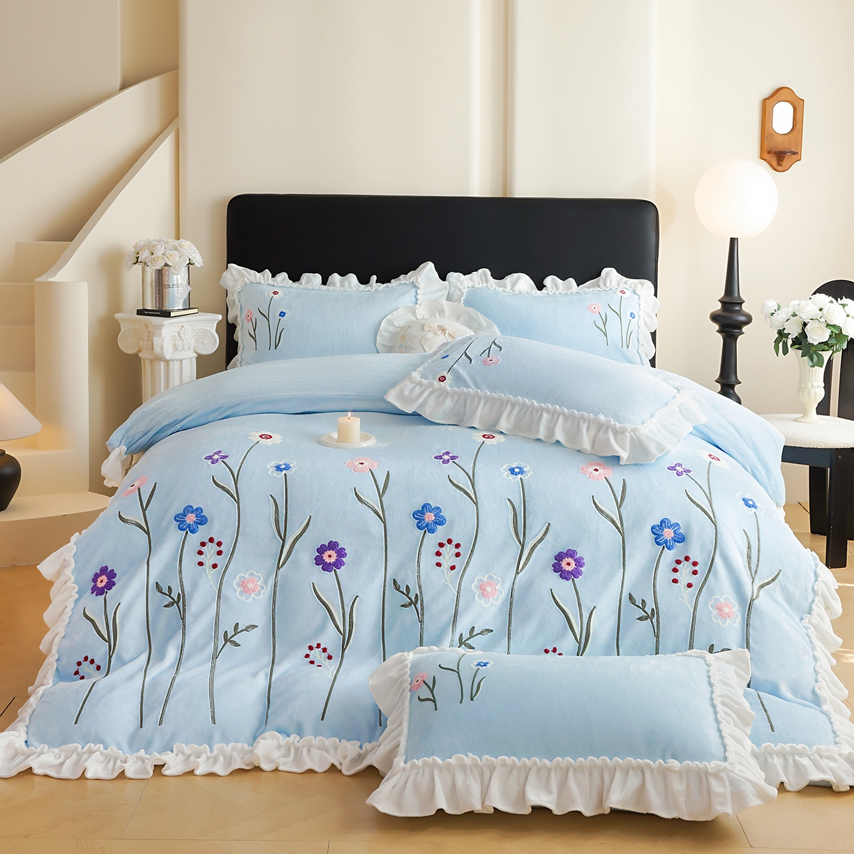 91家纺网 家纺一手货源 找家纺 孟鑫家纺 2025新款230克高克重韩版毛巾绣牛奶绣花四件套床单床盖款被套-花香四溢 花香四溢-天兰