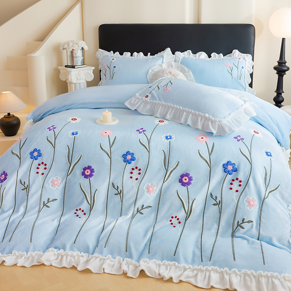 91家纺网 家纺一手货源 找家纺 孟鑫家纺 2025新款230克高克重韩版毛巾绣牛奶绣花四件套床单床盖款被套-花香四溢 花香四溢-天兰