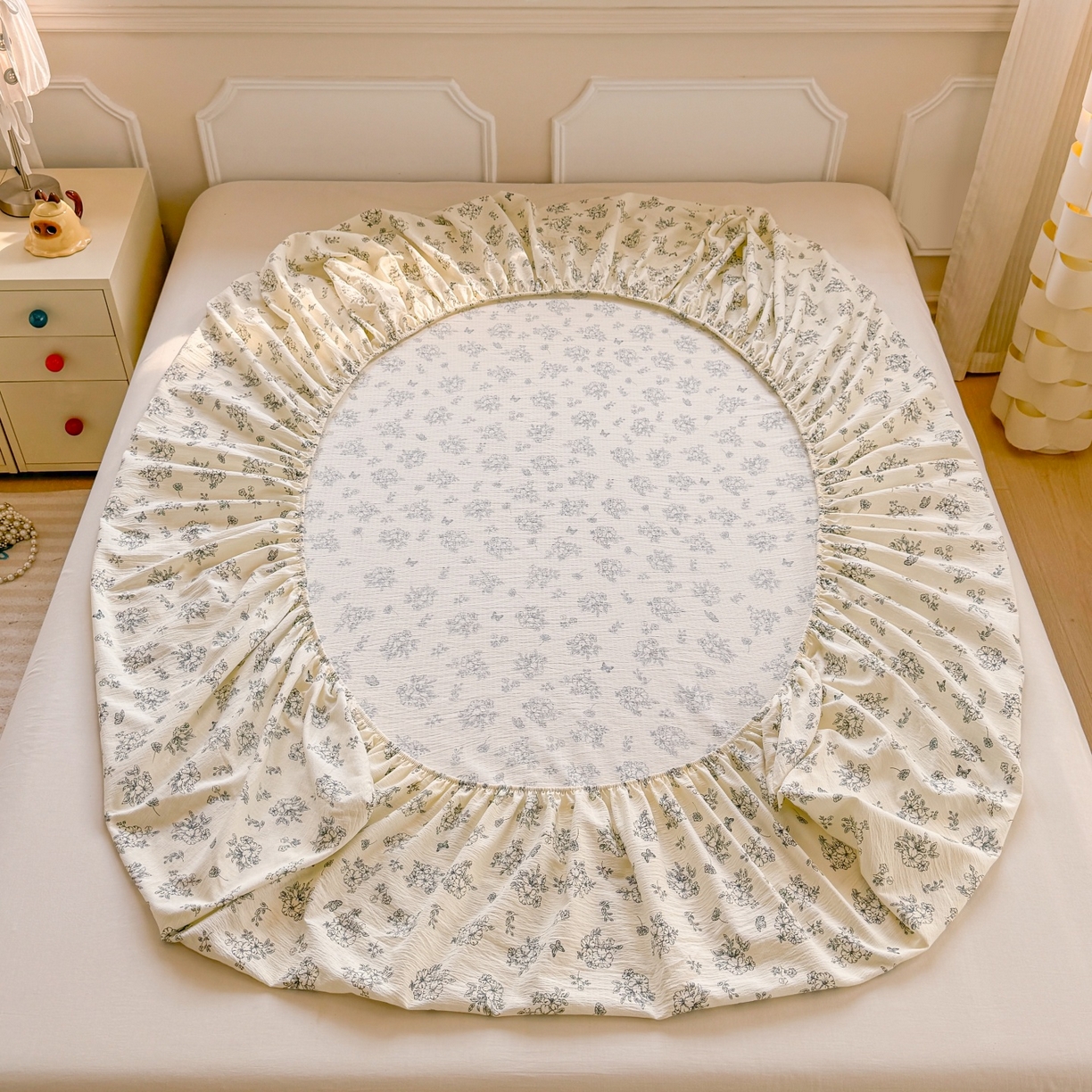 91家纺网 家纺一手货源 找家纺 汣沐生活 2025新款A类木棉双层纱印花床笠 油画花园