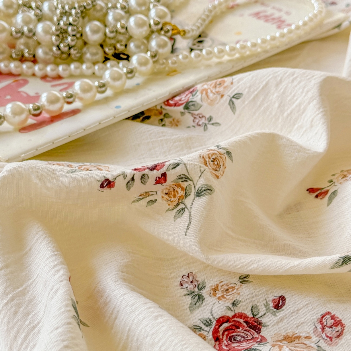 91家纺网 家纺一手货源 找家纺 汣沐生活 2025新款A类木棉双层纱印花床笠 玫瑰庄园