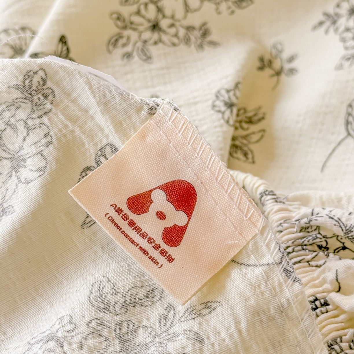 91家纺网 家纺一手货源 找家纺 汣沐生活 2025新款A类木棉双层纱印花床笠 油画花园