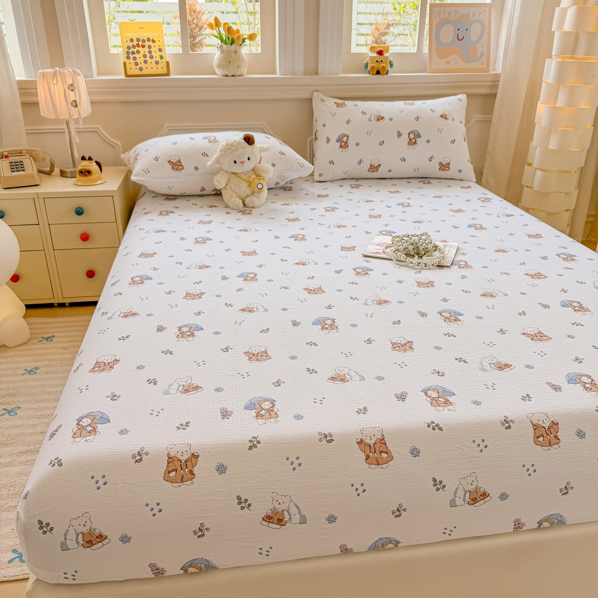 91家纺网 家纺一手货源 找家纺 汣沐生活 2025新款A类木棉双层纱印花床笠 小熊雨趣