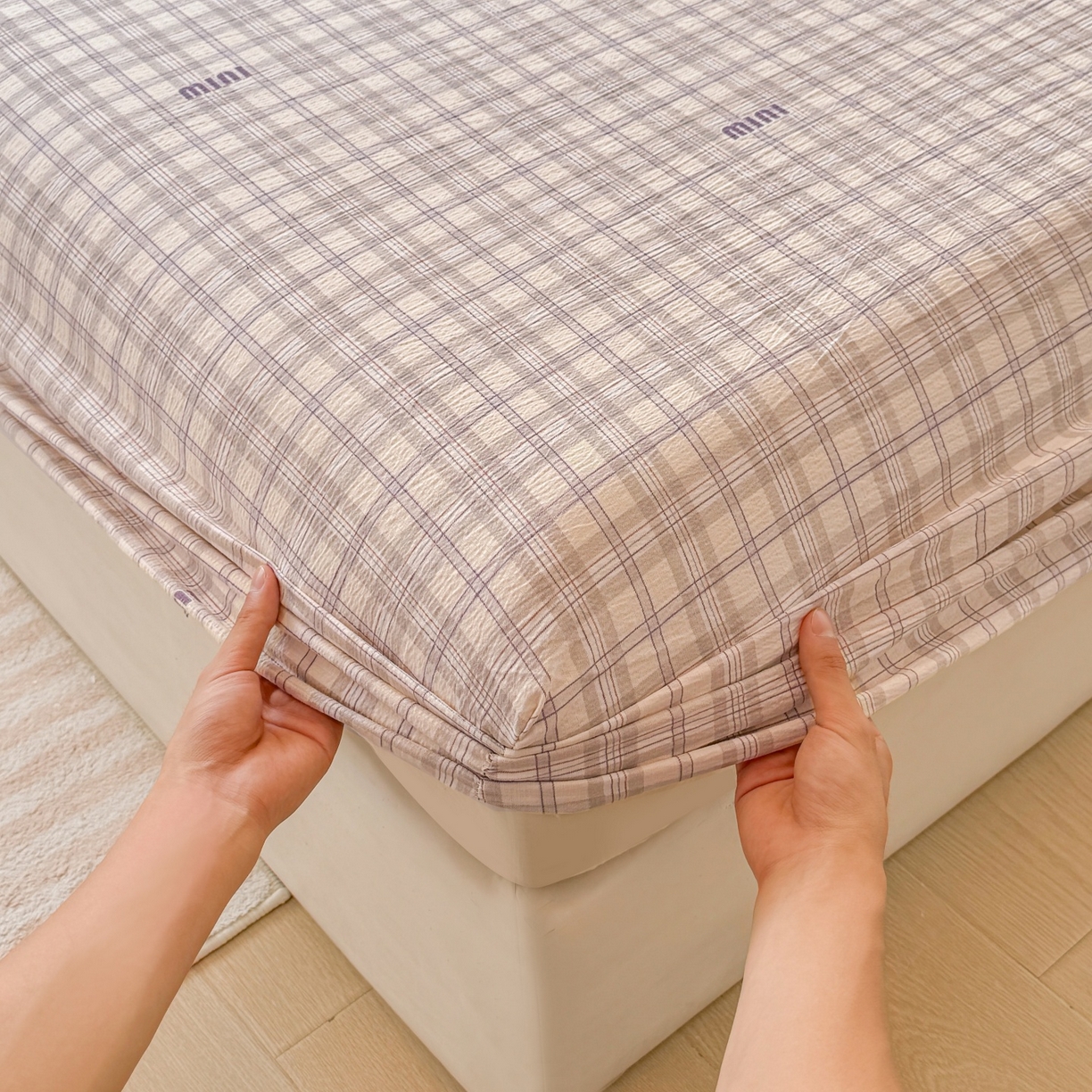 91家纺网 家纺一手货源 找家纺 汣沐生活 2025新款A类木棉双层纱印花床笠 嘉柏丽尔梦境